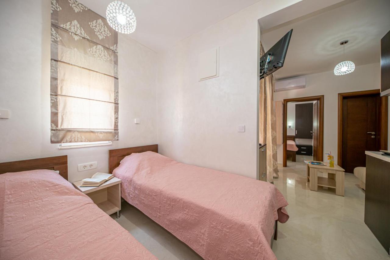 Kristal Apartmani Čanj Екстериор снимка