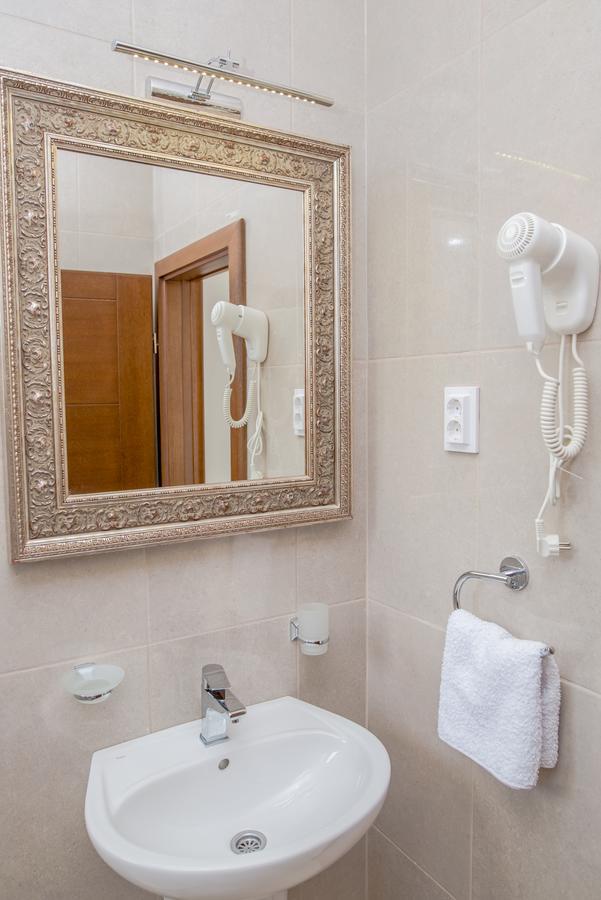 Kristal Apartmani Čanj Екстериор снимка