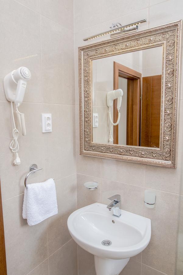 Kristal Apartmani Čanj Екстериор снимка