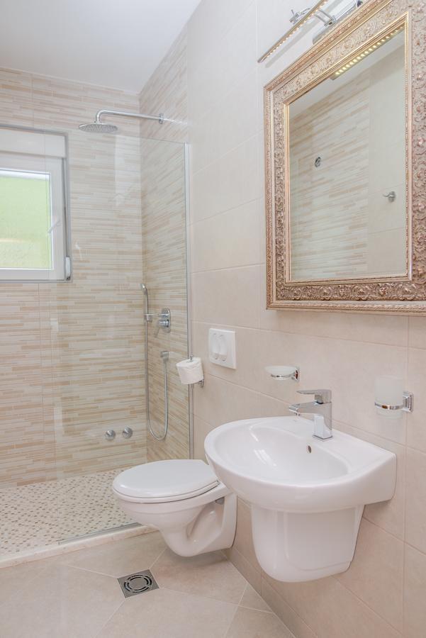 Kristal Apartmani Čanj Екстериор снимка